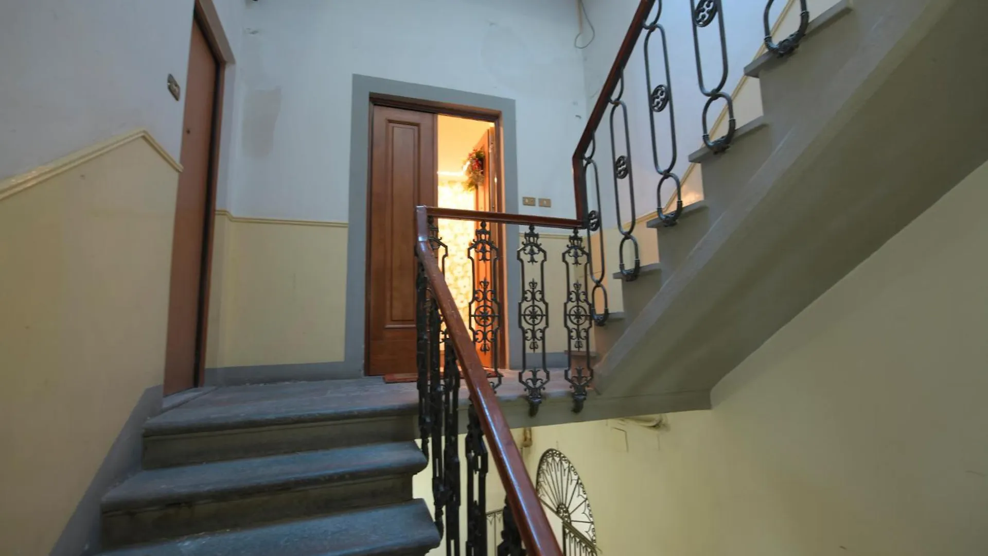 Nocleg ze śniadaniem B&B Magnolia Florencja